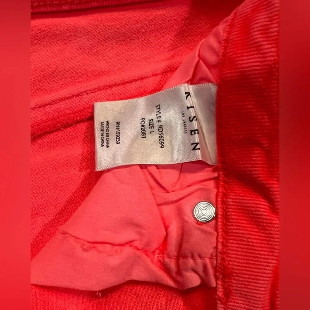 Women's Risen Coral Distressed Shorts - Picture 4 of 8